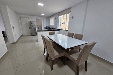 02 Su�tes mobiliado Bal. Perequ�